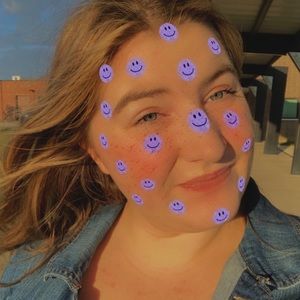 Meet your Posher, Alyssa